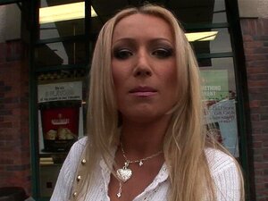 MILF Diana Doll recibe una nueva polla fresca