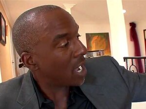 Negro se folla a su hijastra