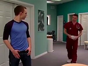 Acción sin condón en un caliente video porno gay
