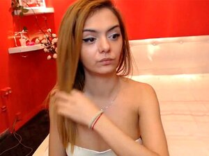 Pequeña sexy follando duro en cámara