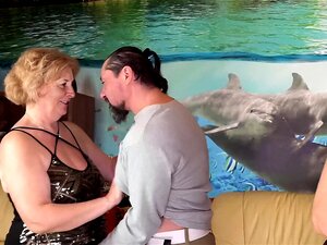 orgía de sexo grupal anal madura áspera