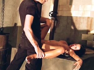 ¡Mírame FOLLAR A UNA MADRASTRA EN LA DUCHA!, Chentefox, Rico Ass,