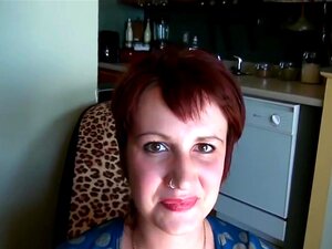 Lucy Lamoore, con sobrepeso, de ATKHairy, te muestra su botón de amor