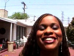 ¡Prepárate para el viaje de tu vida con Caramel y sus grandes tetas