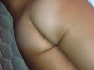 Mujer casada israelí muestra su culo en la habitación del hotel