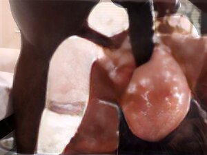 La flexible chica de yoga Izzy Bell rebota en una BBC