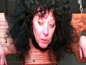 Sesión BDSM de maduras francesas y fisting