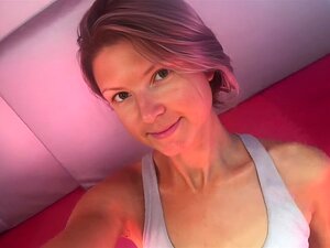 Gina Gerson haciendo ejercicio fabuloso