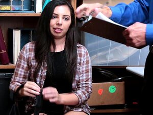 Shoplyfter - La sexy linda aprende la lección después de robar