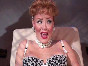 Todo el mundo ama a Audrey Hollander