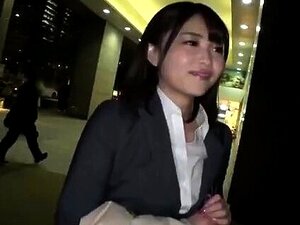 Amateur asiática con gran culo metiendo más webcamgirls