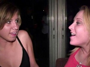 Mira una linda historia de sexo grupal