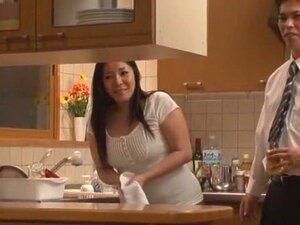 Increíble chica japonesa Yuzuki Shiina, Aya Asakura en la película