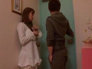 La mejor modelo japonesa Chika Eiro en consoladores / juguetes