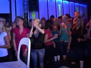 Increíble estrella porno en sexo grupal exótico, película porno en