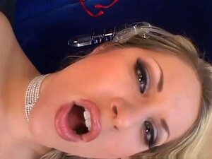 Video de FoxMagazine: Chelsie Rae, Chelsie RaE recibe una buena polla