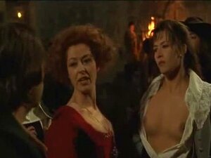 Celeb sophie marceau con tetas grandes desnudas mostrando sus tetas