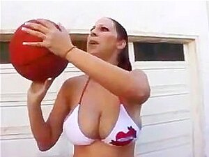 tetas grandes. coño. mujer loca. porno. super mujer. milf. interracia