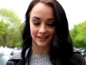 Mofos - Recogidas públicas - La linda miel británica necesita una