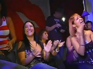 Fiesta de despedida de soltera caliente