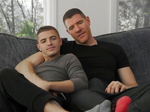 Monstruo polla LeGrand Lobo dentro de chico pequeño Tom Bentley