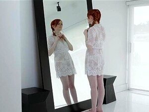 BraceFaced - La caliente pelirroja seduce el BWC de su vecino