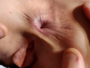 Agujero trasero con lengua lenta. Analingus. Sorber esfínter.