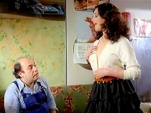 Michela Miti en Vieni Avanti Cretino (1982). Muchos citan Vieni avanti