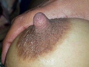 Tetas de pecho, pezones y leche 43