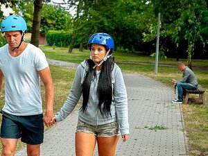 HUNT4K El pobre por dinero permite a un extraño tener un rapidito con