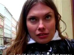 La checa caliente y dispuesta Irina sexo por dinero