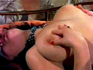 Follador Con Tetas Grandes