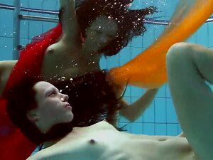 Video UnderwaterShow: Krasula Fedorchuk y Liza Rachinska,