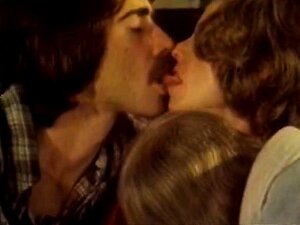 Bobby Astyr, Paul Barresi, Lenora Bruce en porno clásico