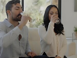 La esposa swinger es una polla enorme