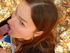 Estudiante Holly al aire libre follada después de la universidad en