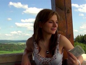Chica amateur follada al aire libre