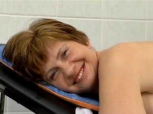 masaje con abuela caliente