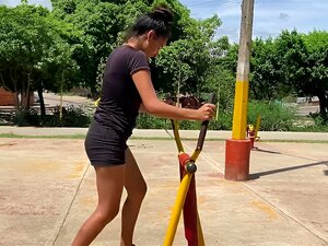 LE SOY INFIEL A MI ESPOSA CON MI VECINA SEXI DESPUES DE ENCONTRARLA