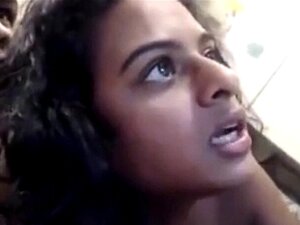 Desi deliciosa puta de 19 años. Puta amateur desi perversa haciendo