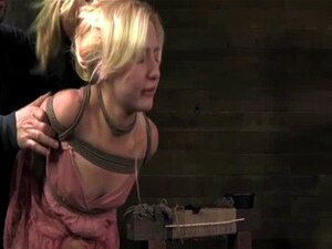 Sumisa rubia atada maltratada brutalmente