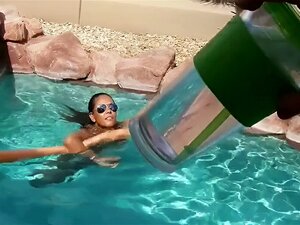 Estaba de vacaciones con mi novia súper caliente, estaba cachonda
