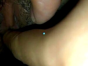 Experimenta el deseo puro con nuestra cautivadora chica en un video